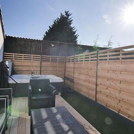 Hoxne Cottages - Rose Cottage With Private Hot Tub ยอร์ค ภายนอก รูปภาพ
