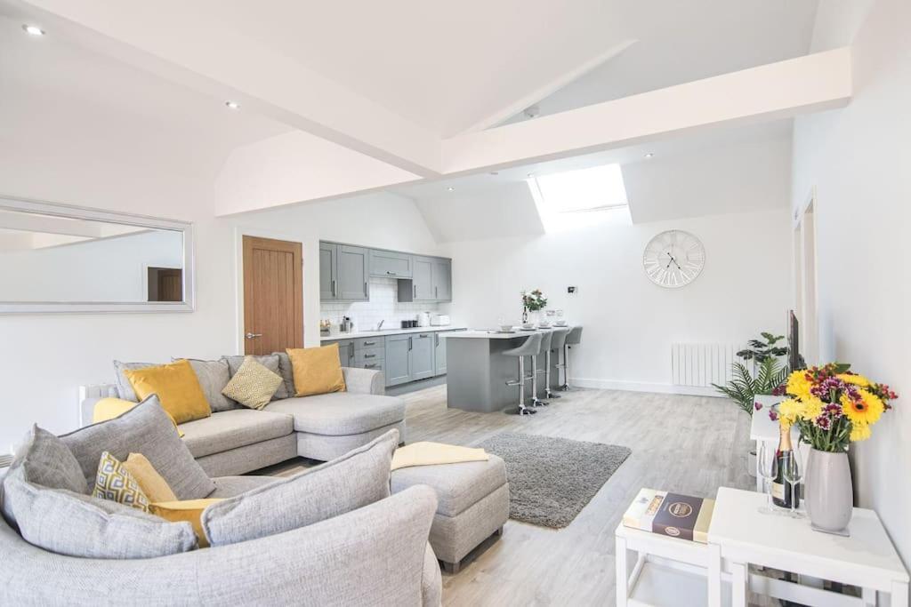 Hoxne Cottages - Rose Cottage With Private Hot Tub ยอร์ค ภายนอก รูปภาพ